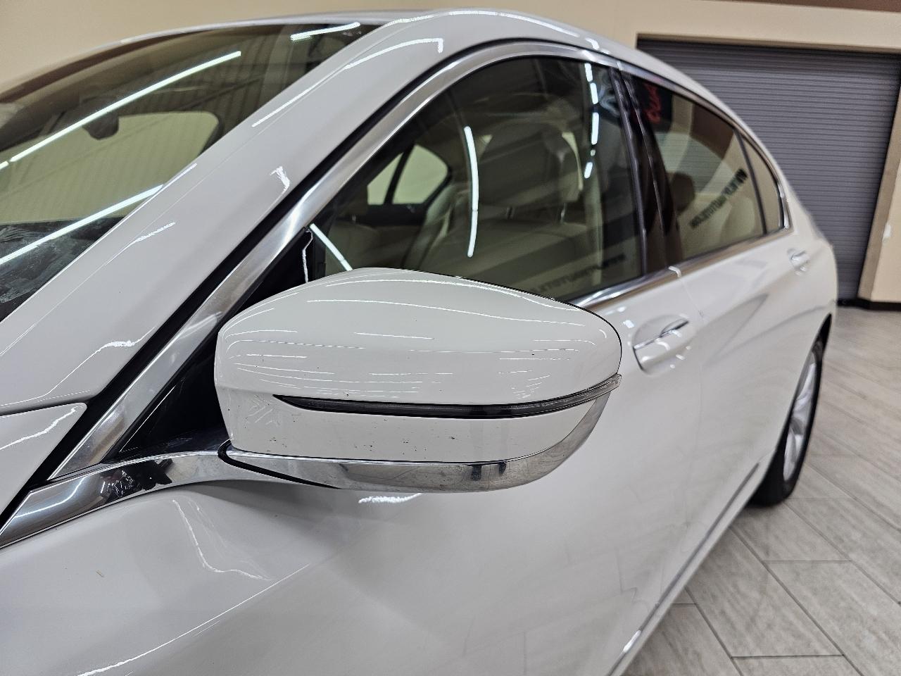 BMW 7-Series 740i 2019