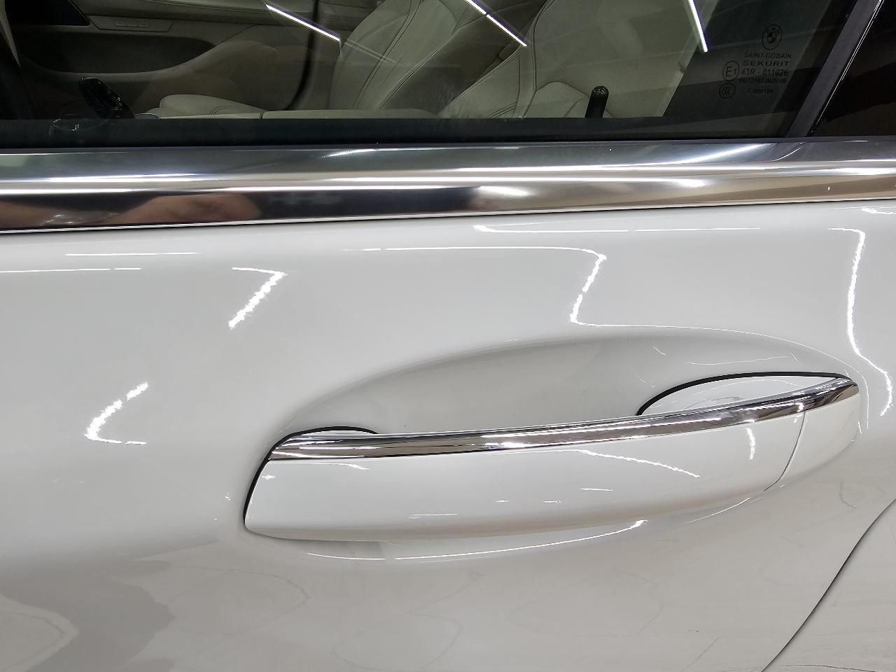 BMW 7-Series 740i 2019