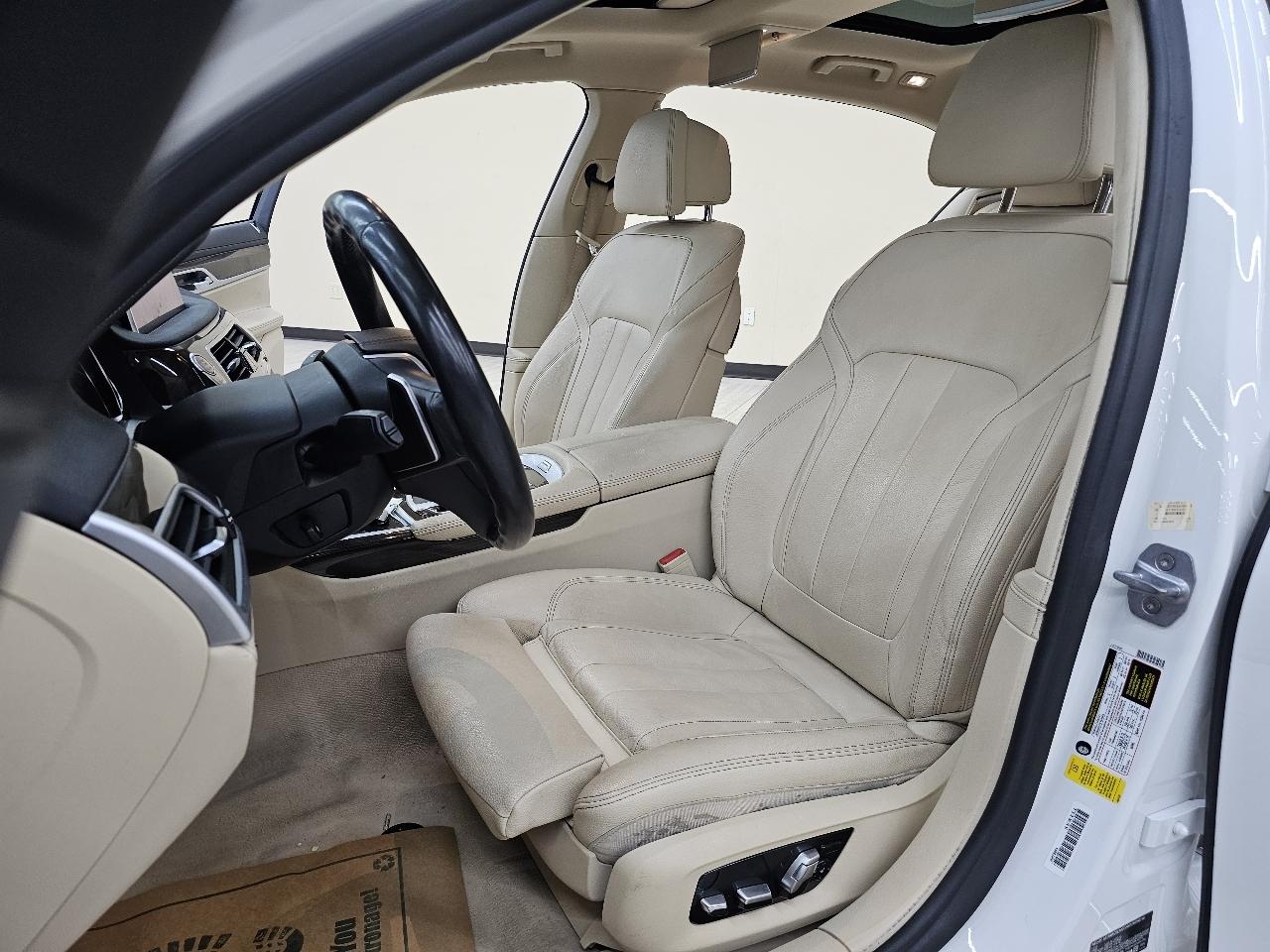 BMW 7-Series 740i 2019