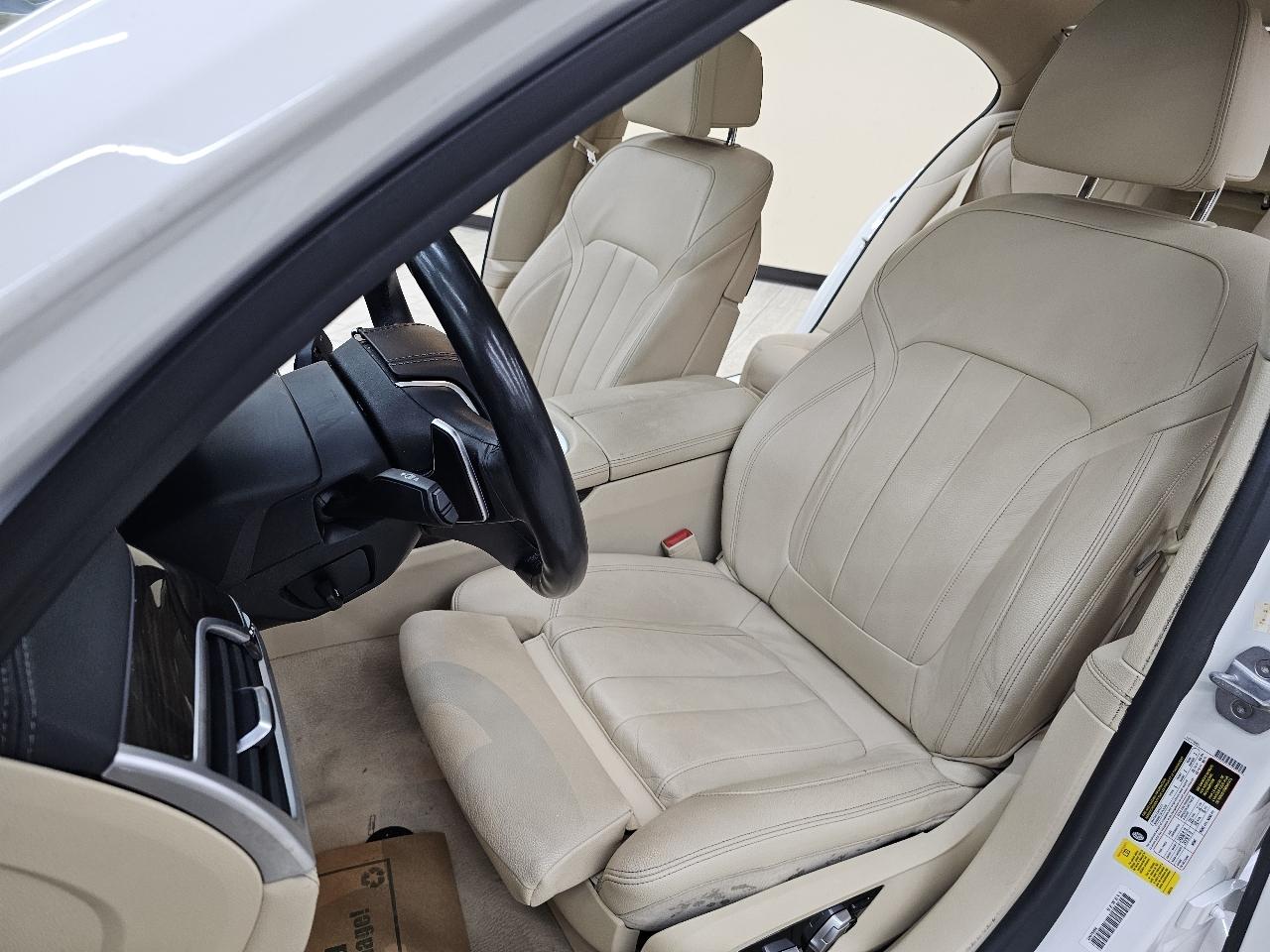 BMW 7-Series 740i 2019