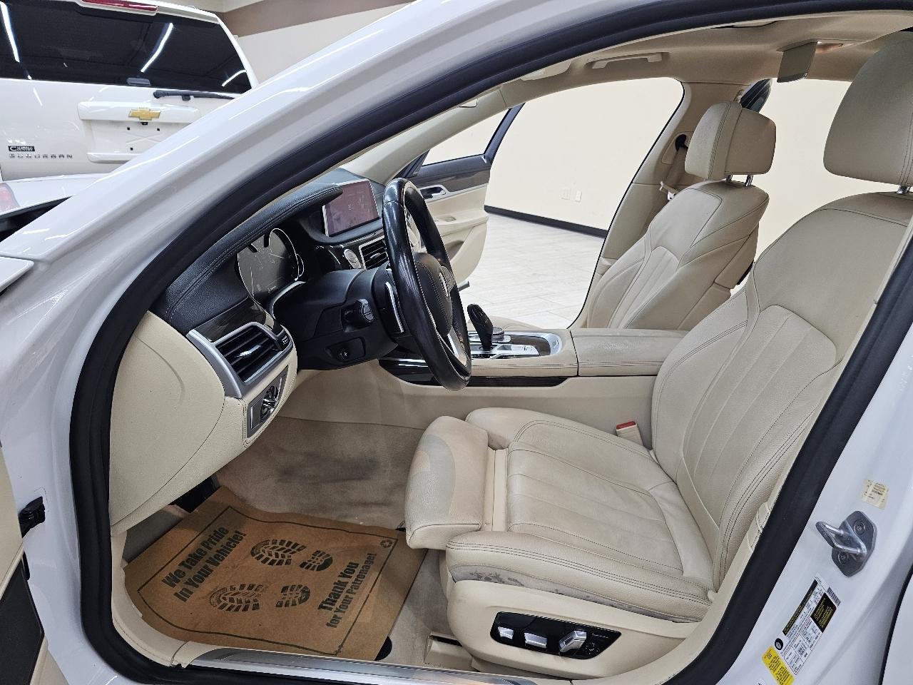 BMW 7-Series 740i 2019