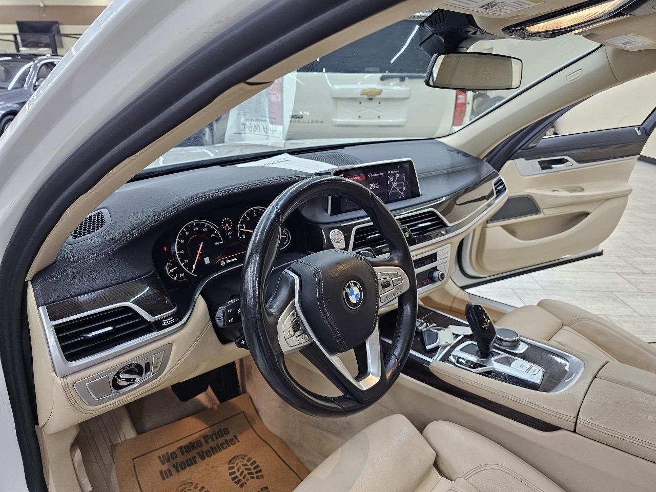 BMW 7-Series 740i 2019