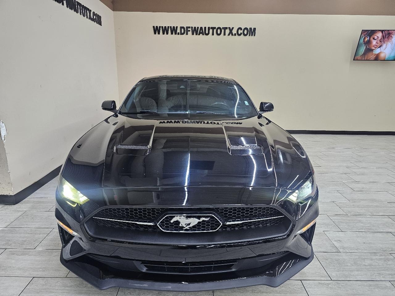 Ford Mustang EcoBoost Coupe 2018