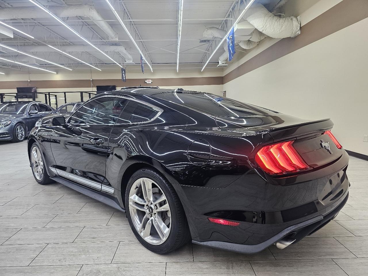 Ford Mustang EcoBoost Coupe 2018
