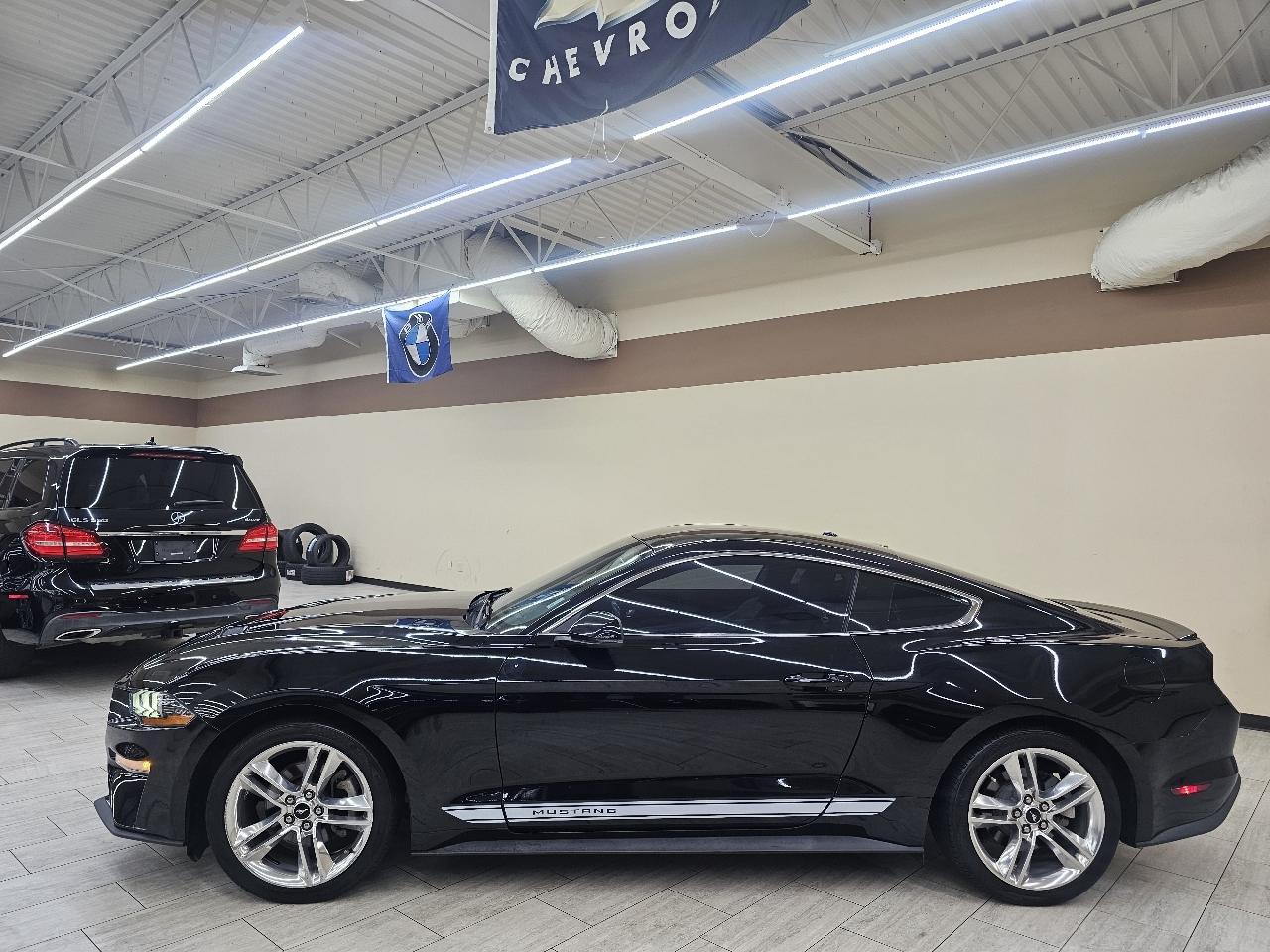 Ford Mustang EcoBoost Coupe 2018