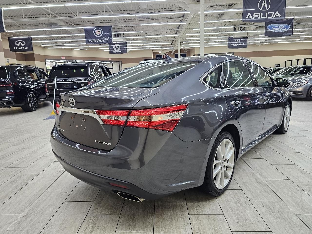 Toyota Avalon XLE Touring SE 2015