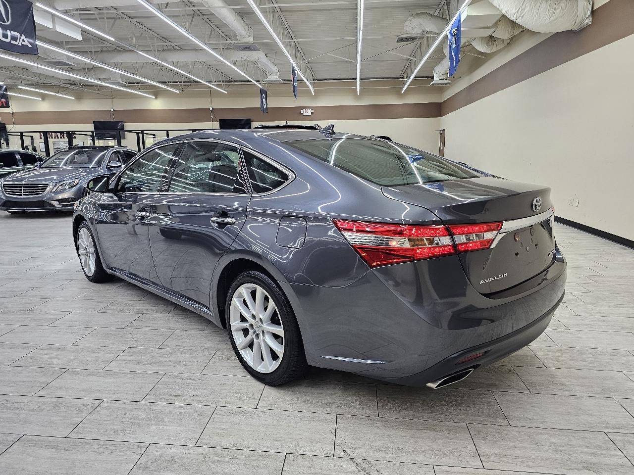 Toyota Avalon XLE Touring SE 2015