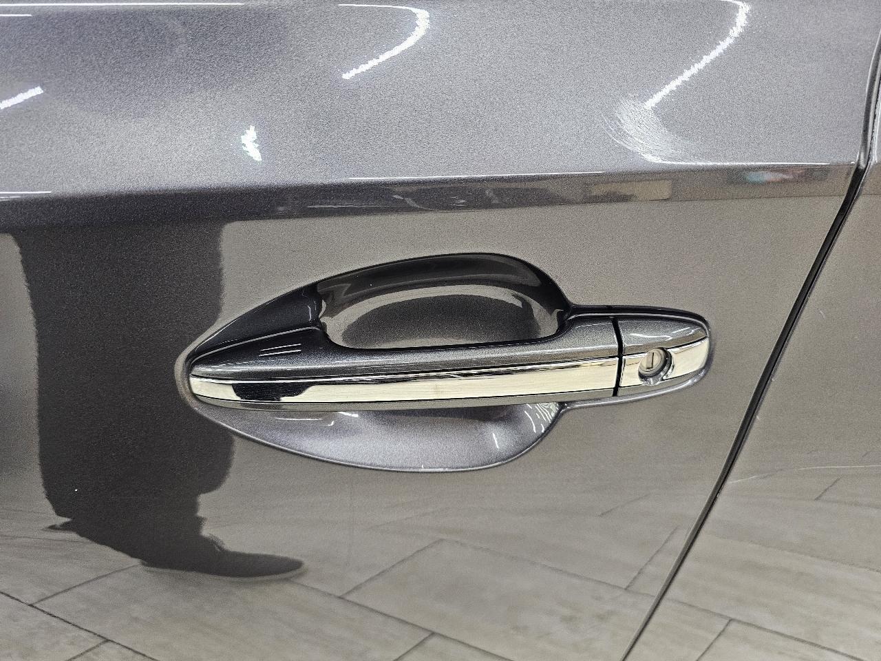 Toyota Avalon XLE Touring SE 2015