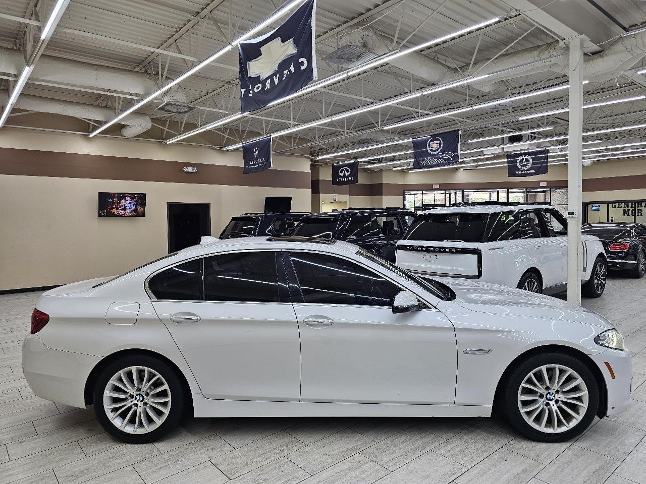BMW 5-Series 528i 2016