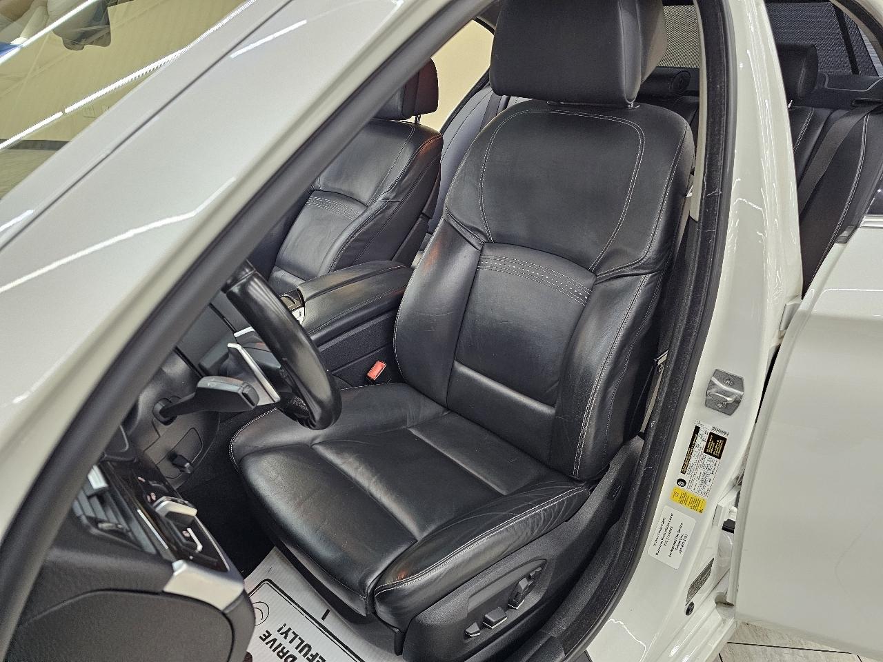 BMW 5-Series 528i 2016