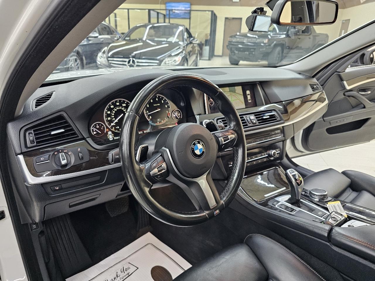 BMW 5-Series 528i 2016