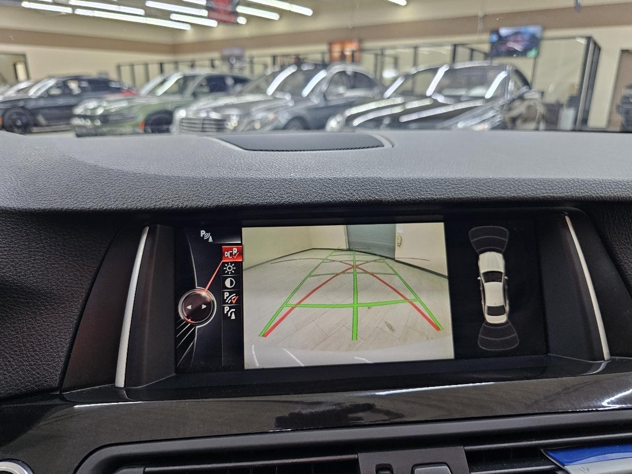 BMW 5-Series 528i 2016