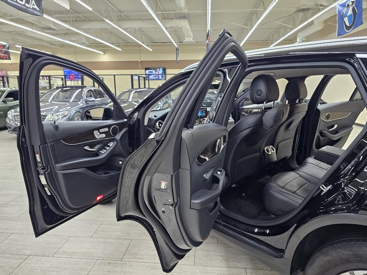 Mercedes-Benz GLC-Class GLC300 2020