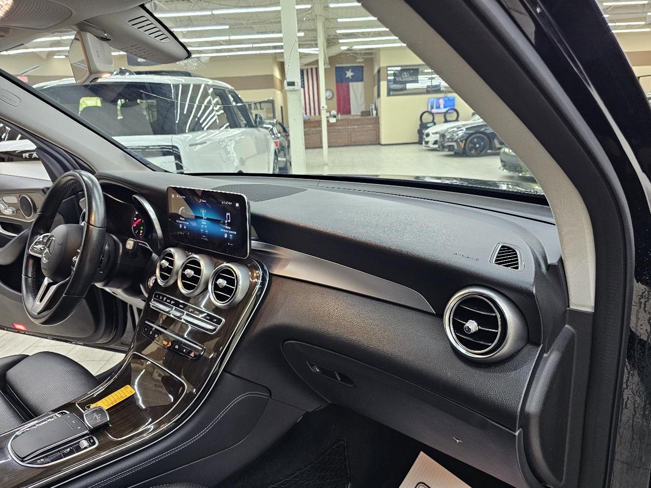 Mercedes-Benz GLC-Class GLC300 2020