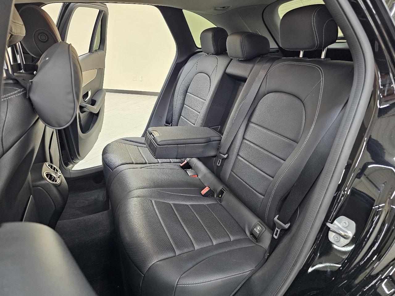 Mercedes-Benz GLC-Class GLC300 2020