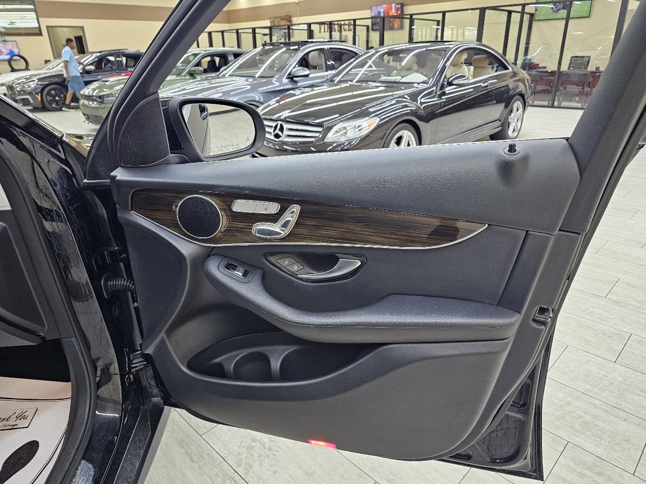 Mercedes-Benz GLC-Class GLC300 2020