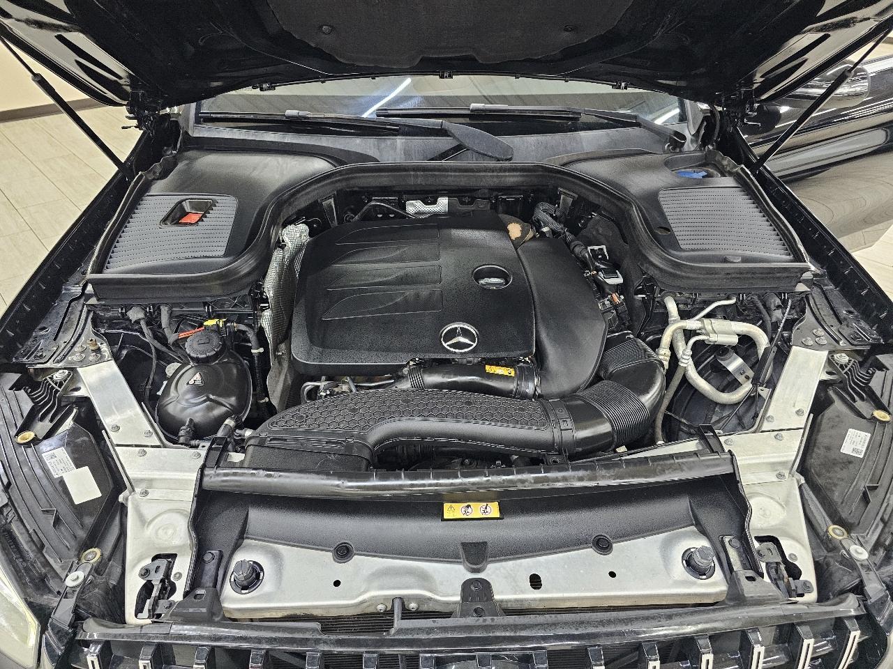 Mercedes-Benz GLC-Class GLC300 2020