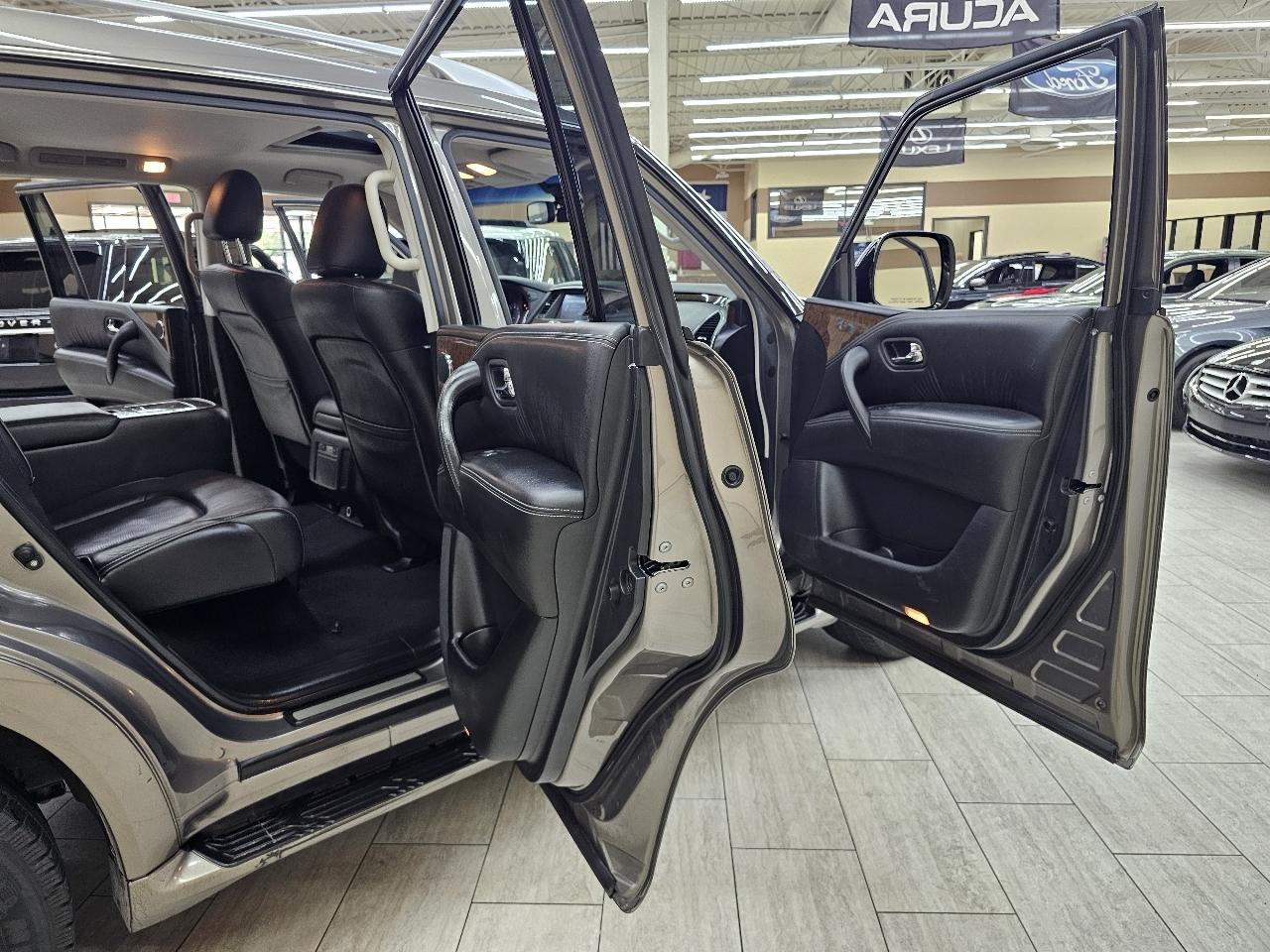 Infiniti QX80 2WD 2017