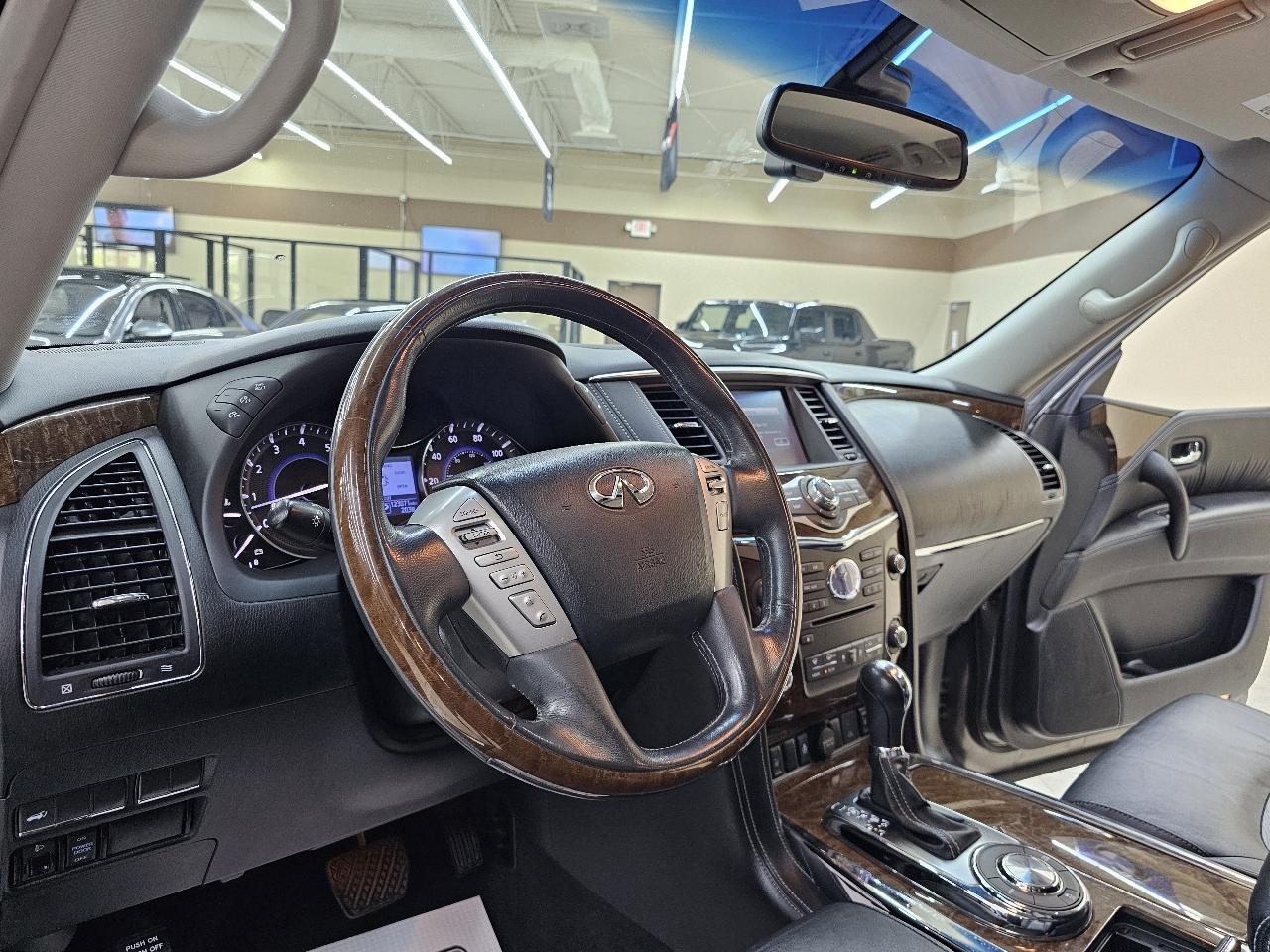 Infiniti QX80 2WD 2017