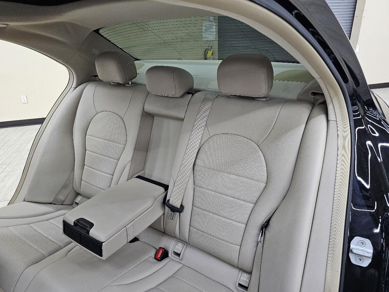 Mercedes-Benz C-Class C300 4MATIC Sedan 2015