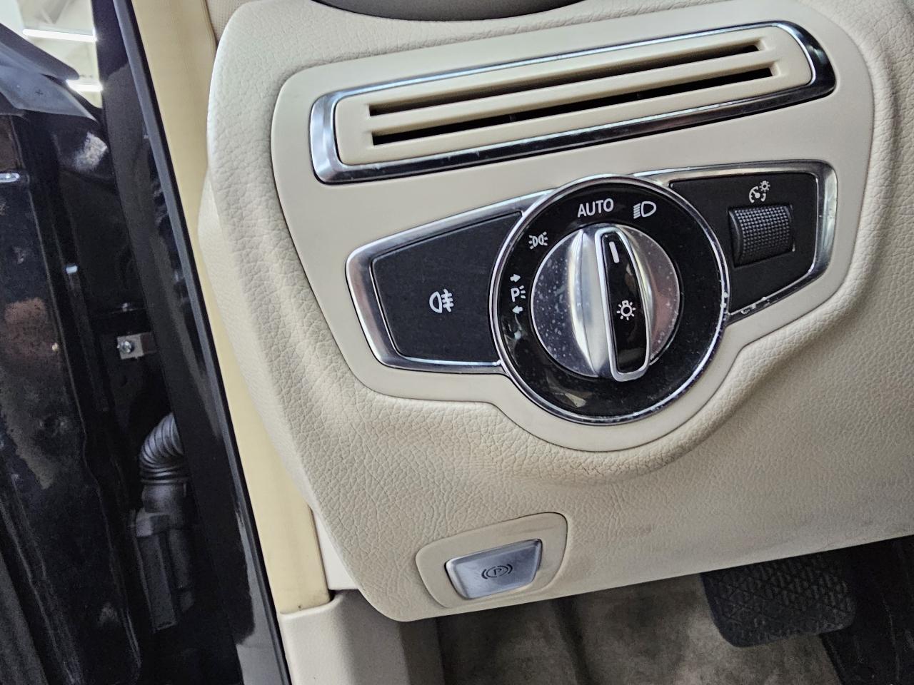 Mercedes-Benz C-Class C300 4MATIC Sedan 2015