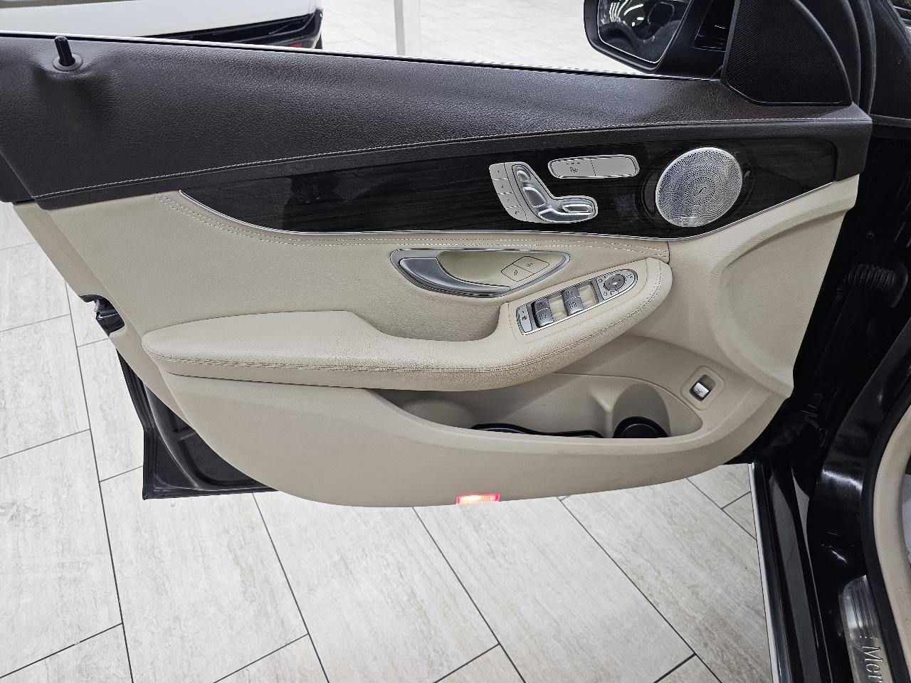 Mercedes-Benz C-Class C300 4MATIC Sedan 2015