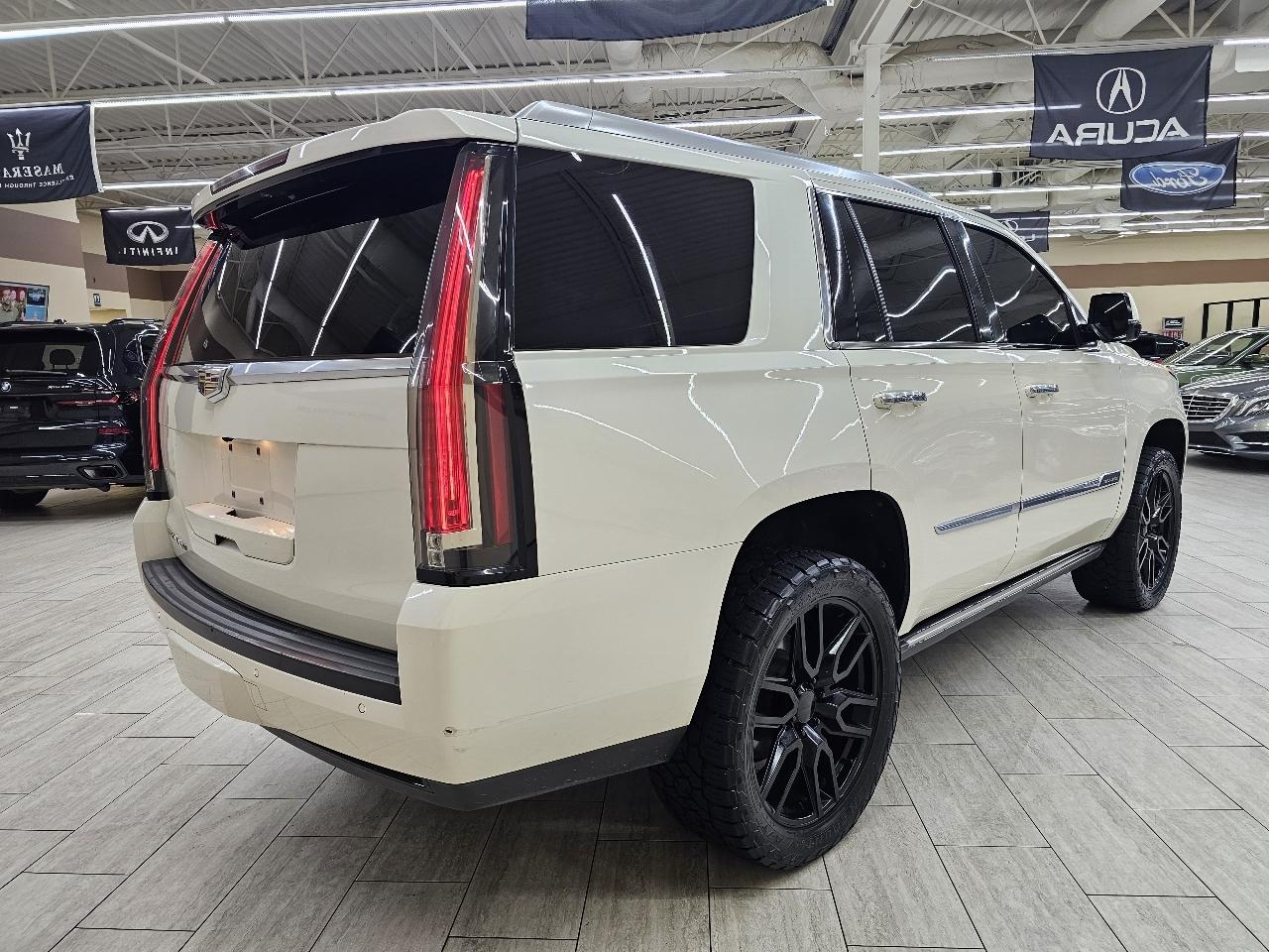 Cadillac Escalade Premium 4WD 2015