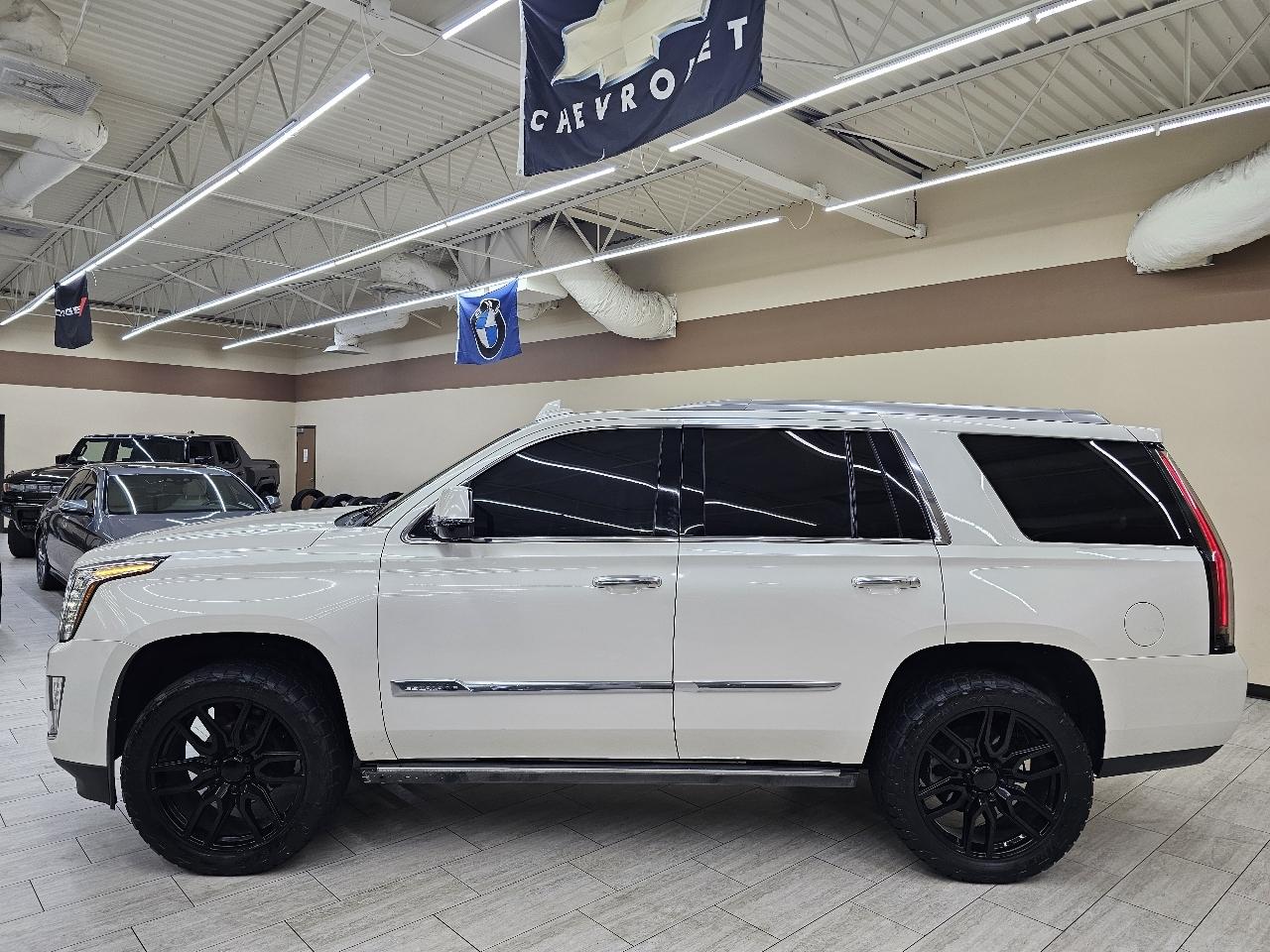 Cadillac Escalade Premium 4WD 2015