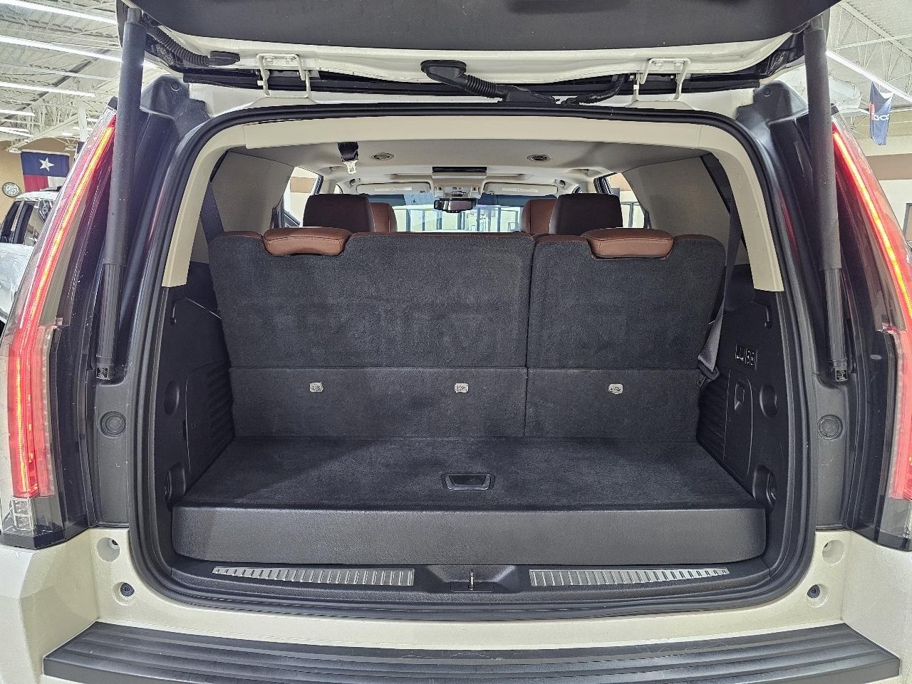 Cadillac Escalade Premium 4WD 2015