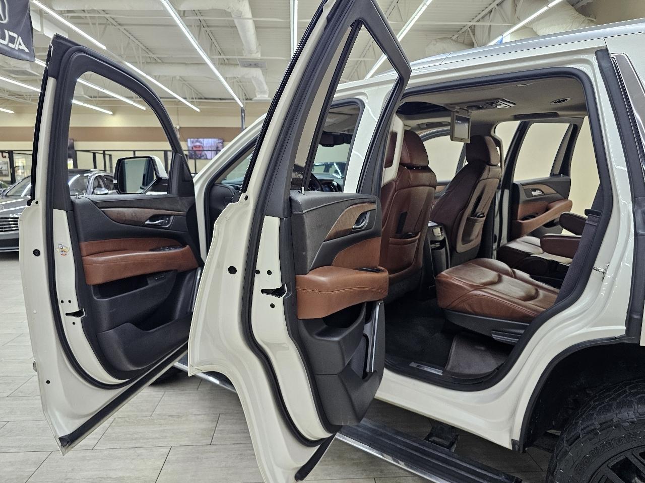 Cadillac Escalade Premium 4WD 2015