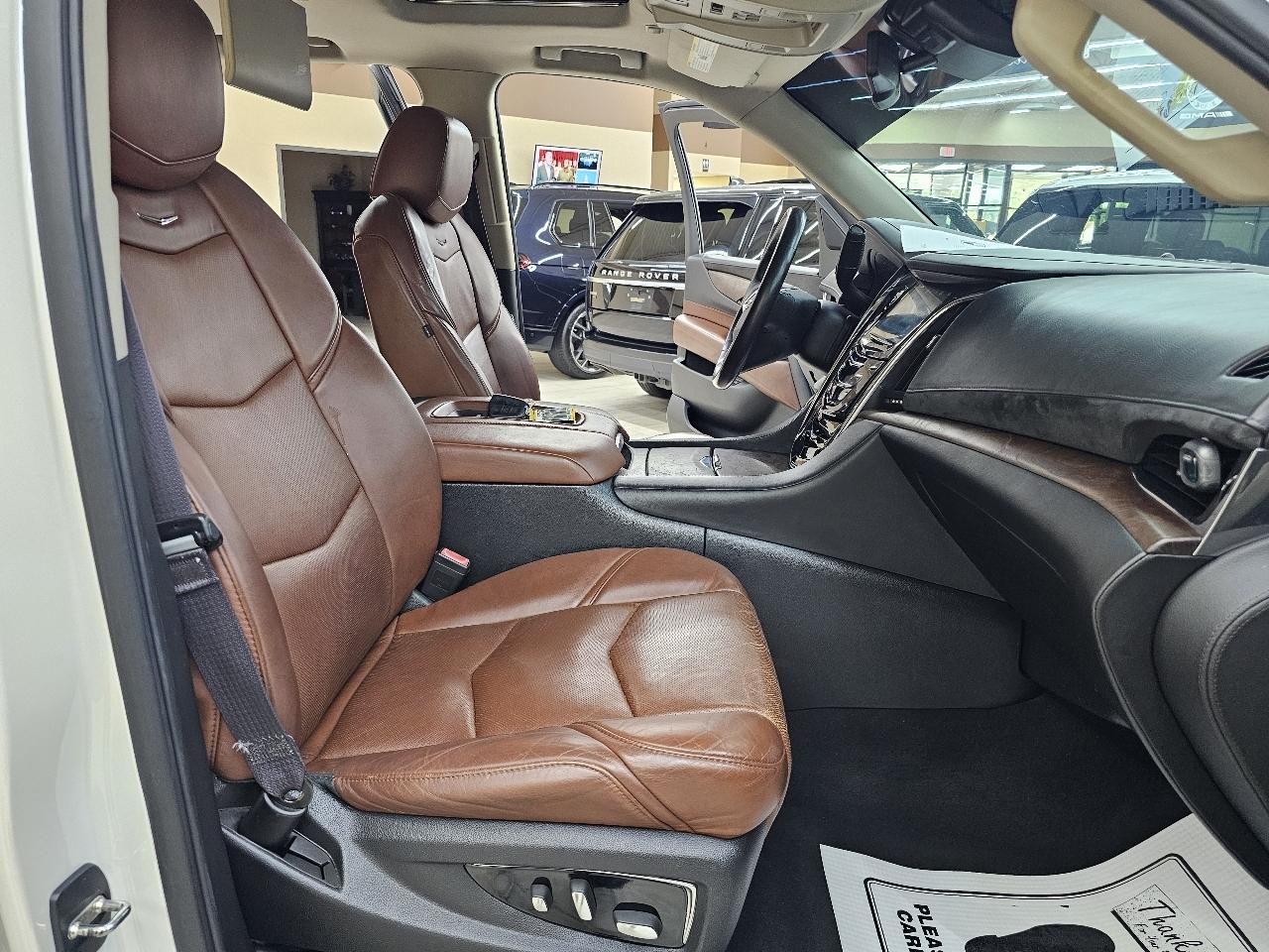 Cadillac Escalade Premium 4WD 2015