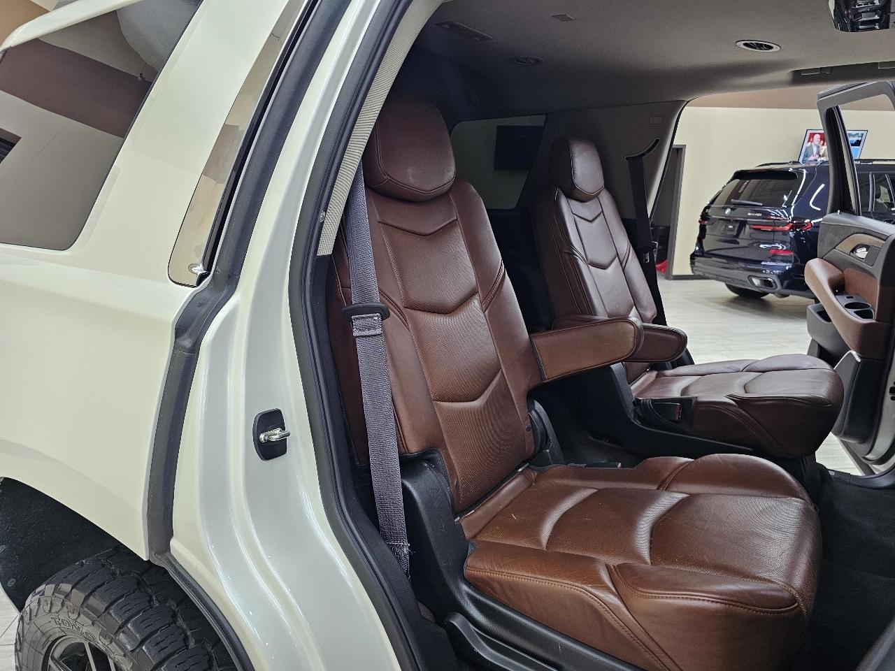 Cadillac Escalade Premium 4WD 2015