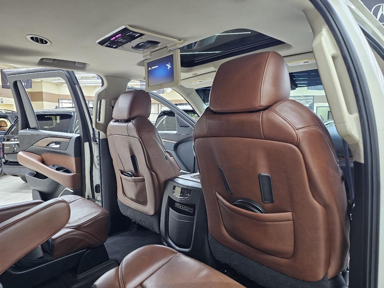 Cadillac Escalade Premium 4WD 2015