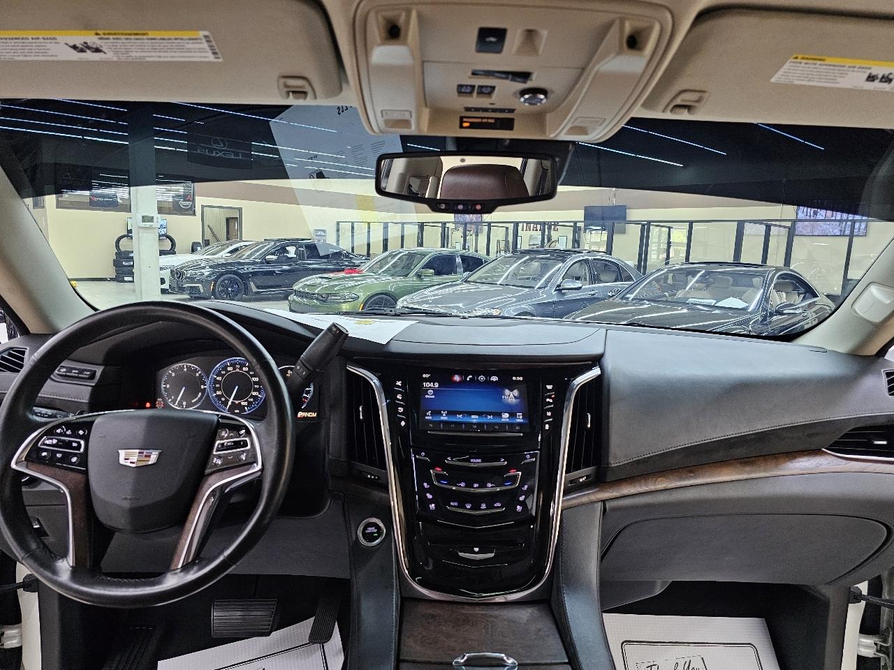 Cadillac Escalade Premium 4WD 2015
