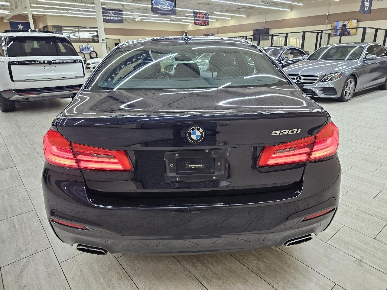 BMW 5-Series 530i 2019