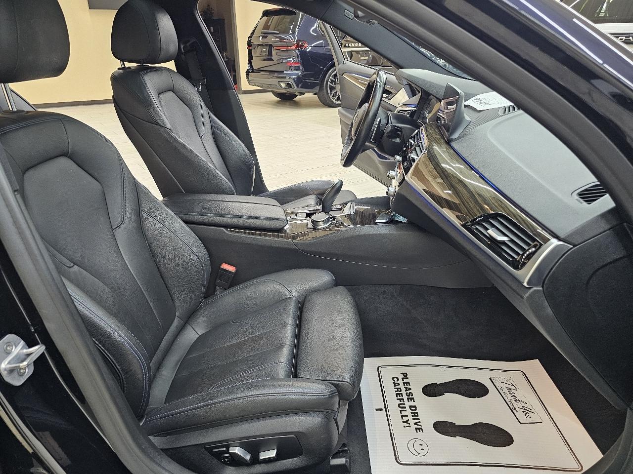 BMW 5-Series 530i 2019
