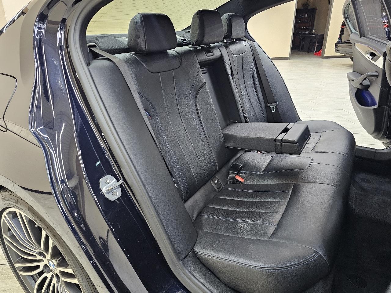 BMW 5-Series 530i 2019