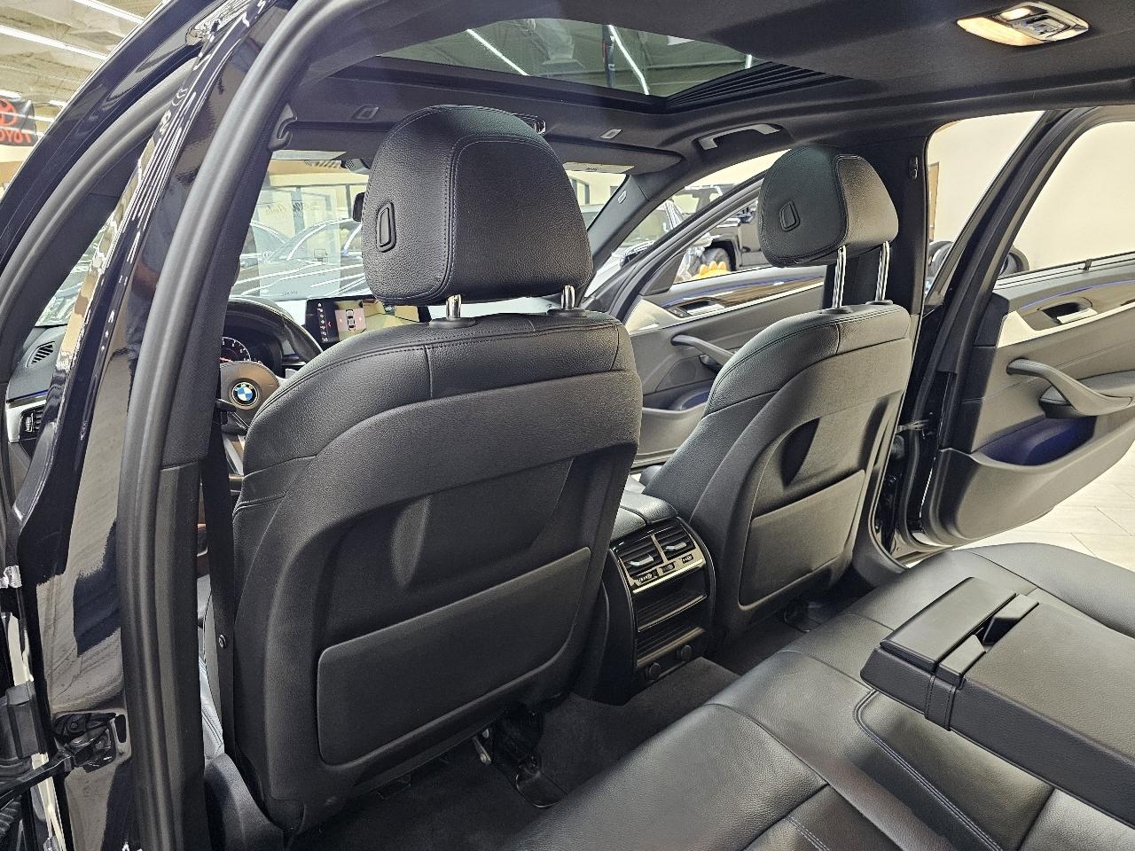 BMW 5-Series 530i 2019