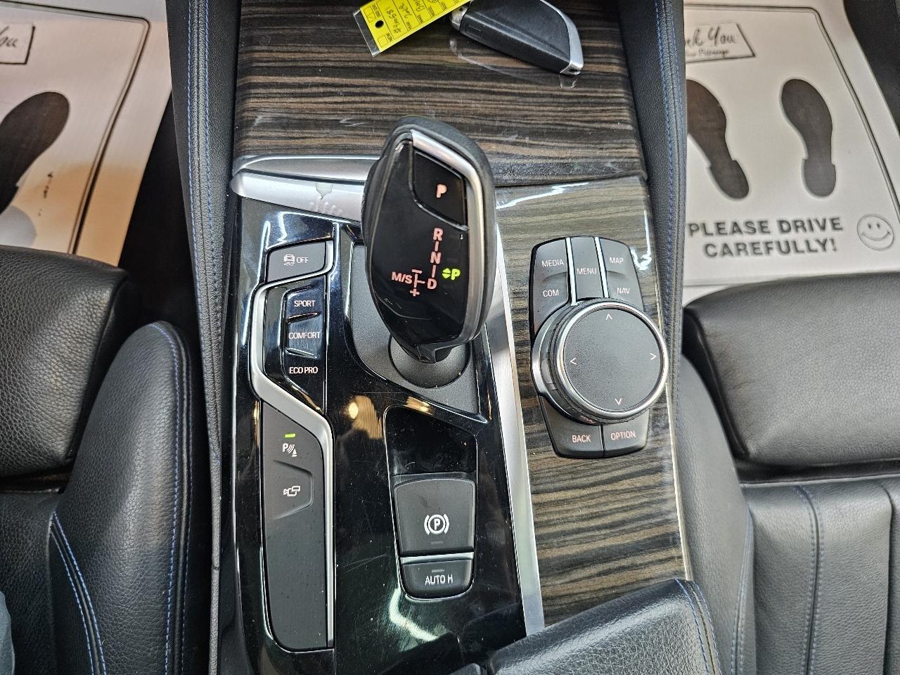 BMW 5-Series 530i 2019