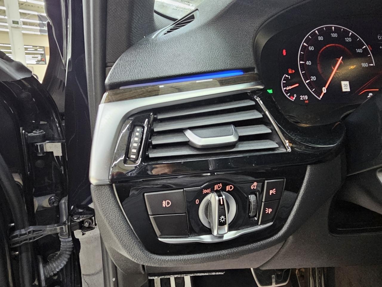 BMW 5-Series 530i 2019