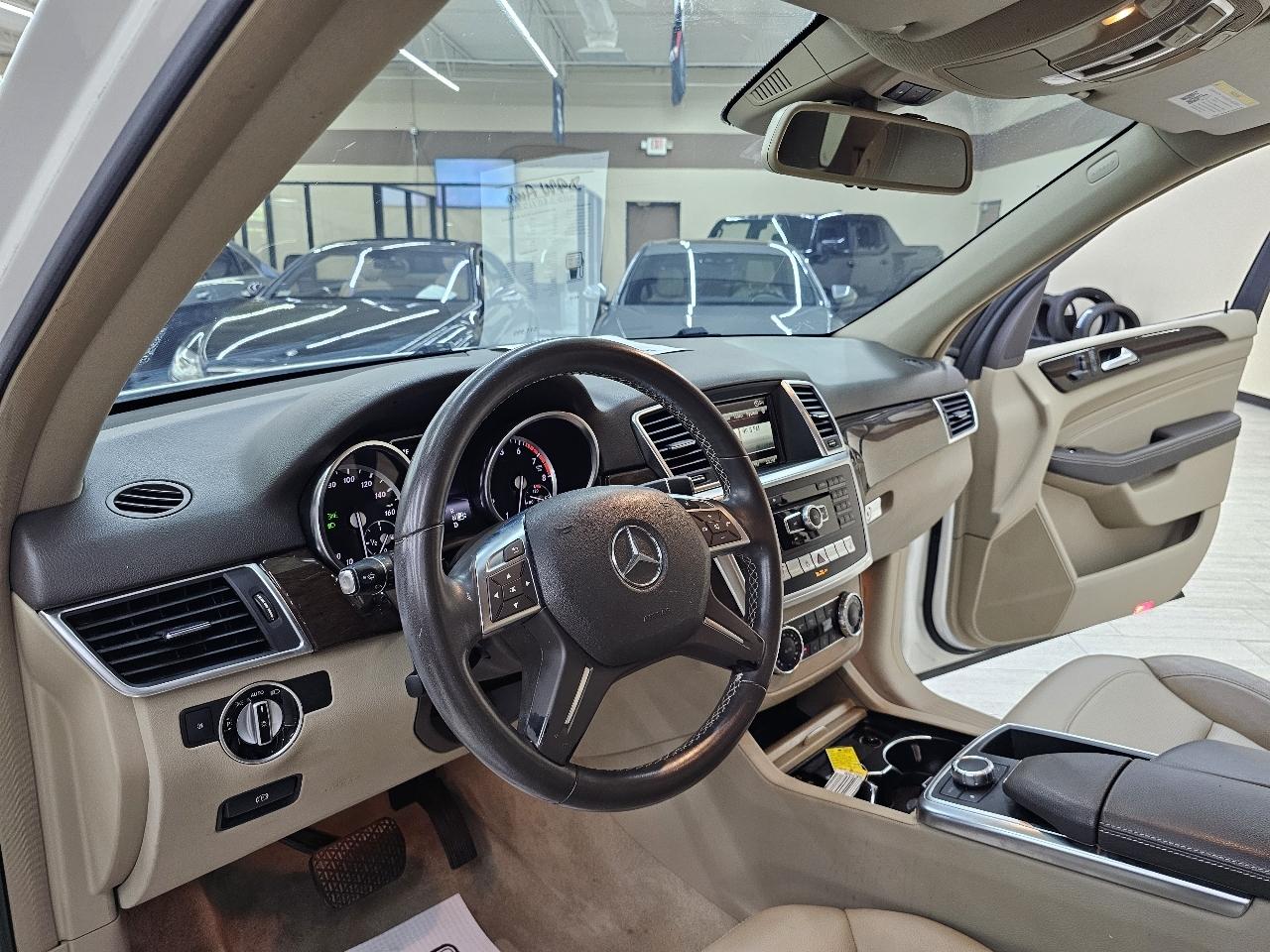 Mercedes-Benz M-Class ML350 4MATIC 2014