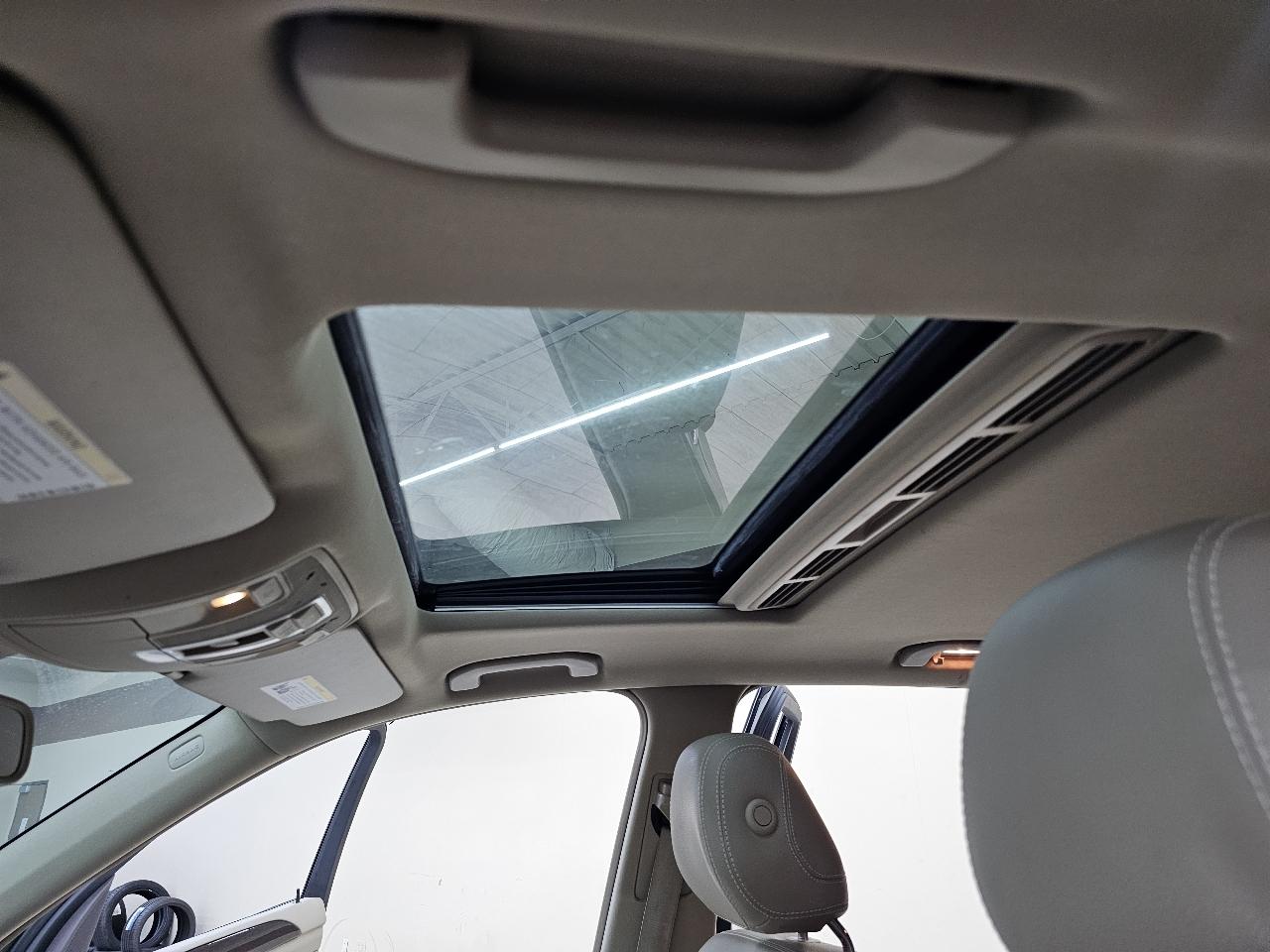 Mercedes-Benz M-Class ML350 4MATIC 2014
