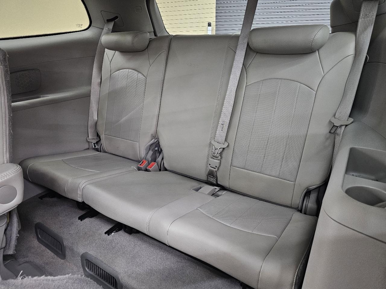 Buick Enclave Premium FWD 2013