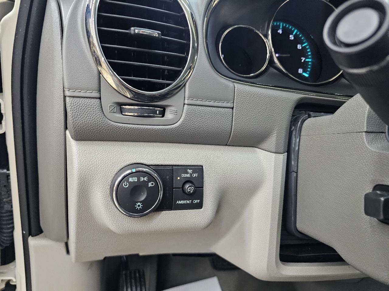 Buick Enclave Premium FWD 2013