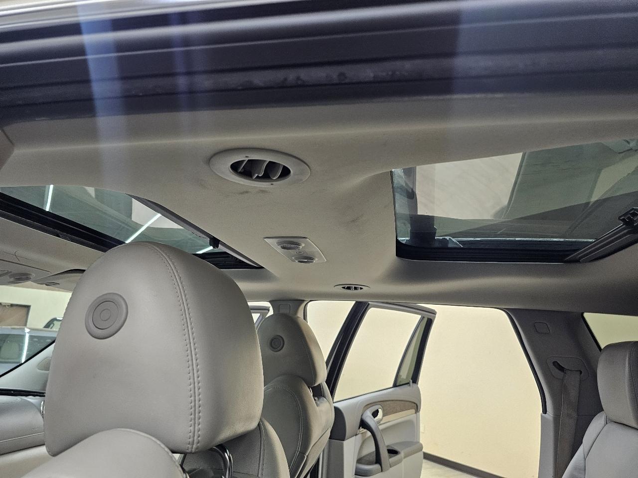 Buick Enclave Premium FWD 2013