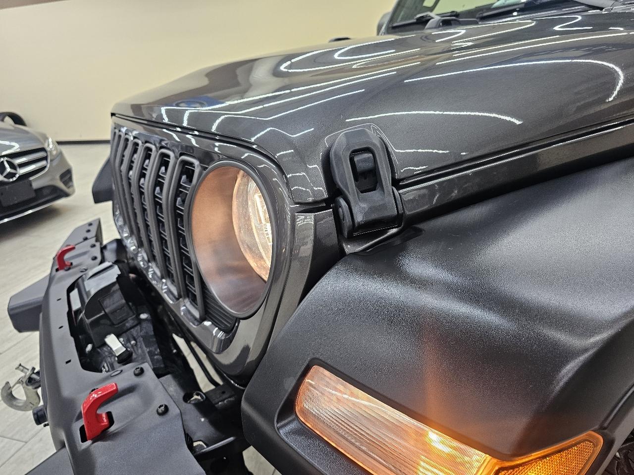 Jeep Wrangler Sport 2024