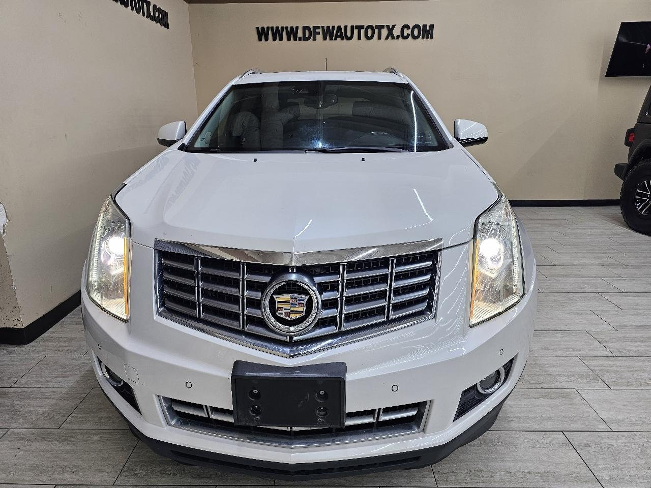 Cadillac SRX Performance Collection FWD 2016