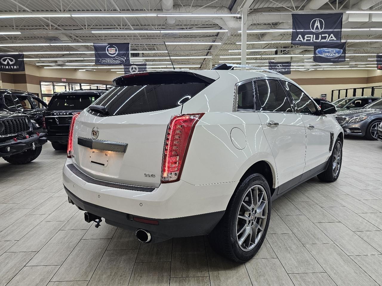 Cadillac SRX Performance Collection FWD 2016