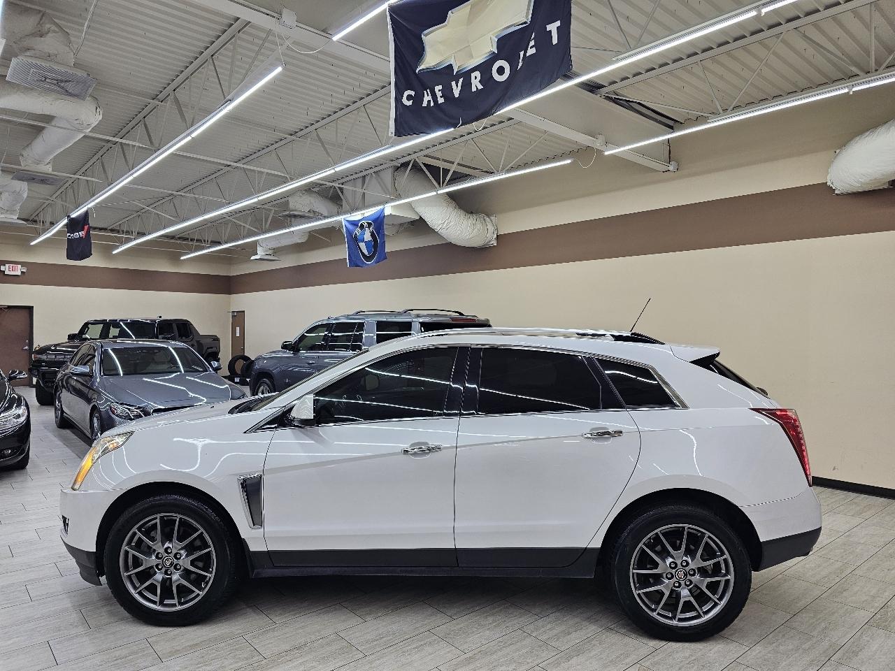 Cadillac SRX Performance Collection FWD 2016