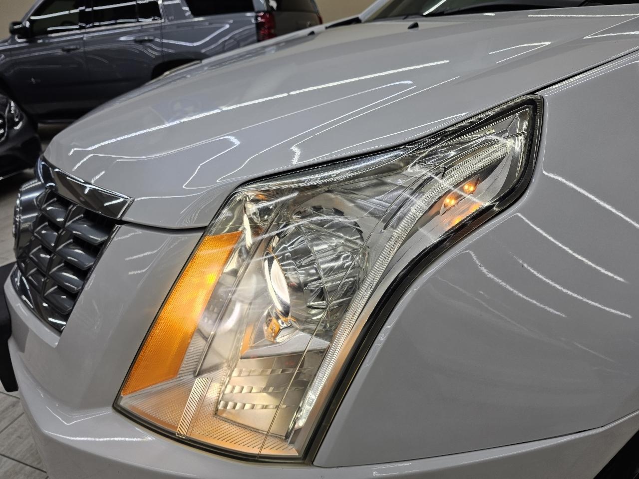 Cadillac SRX Performance Collection FWD 2016